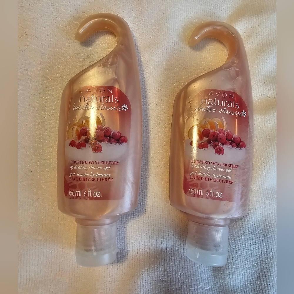 Avon Naturals Frosted Winterberry Shower Gel Bundle